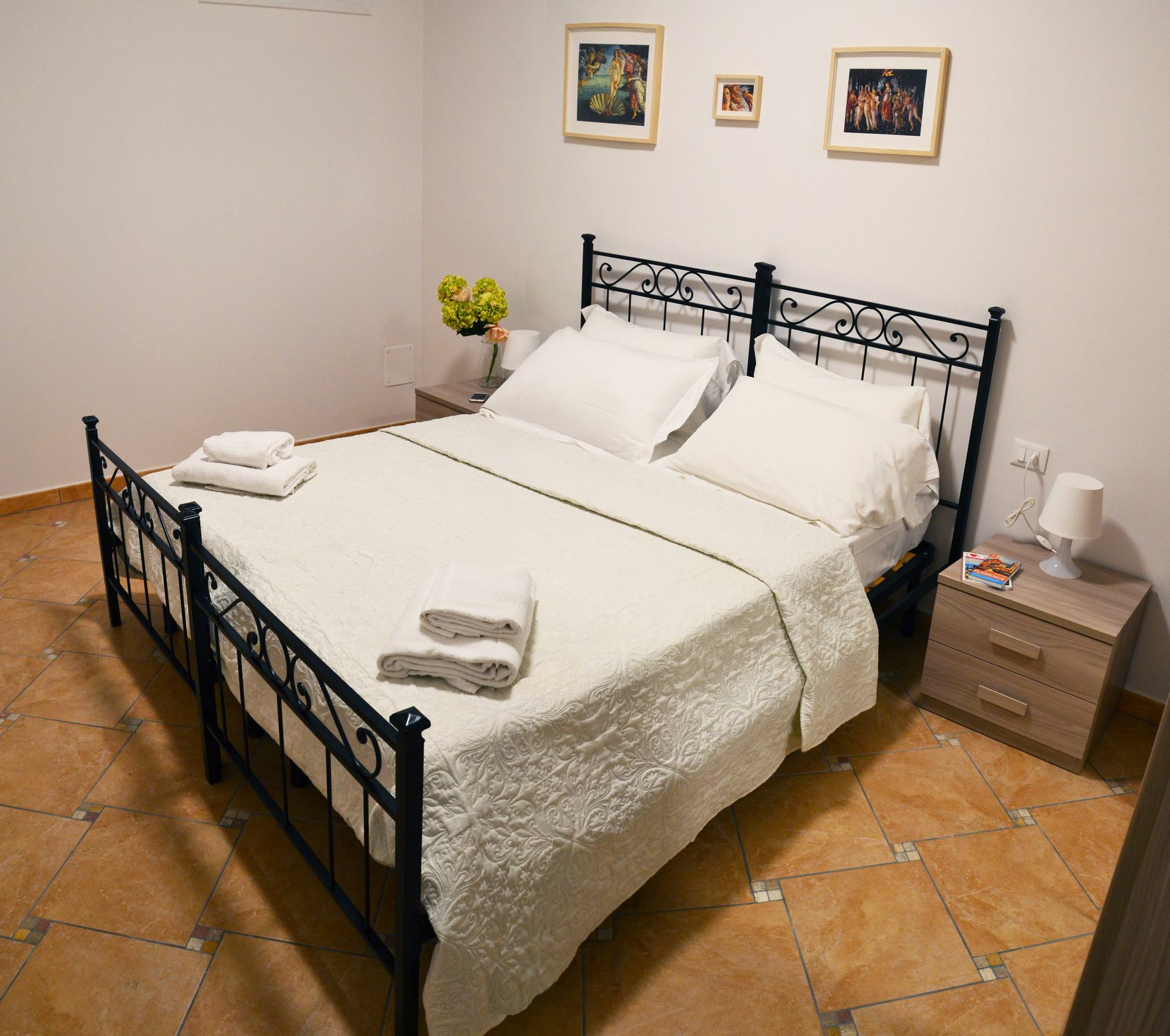 Spacious In Piazza Del Grano Firenze